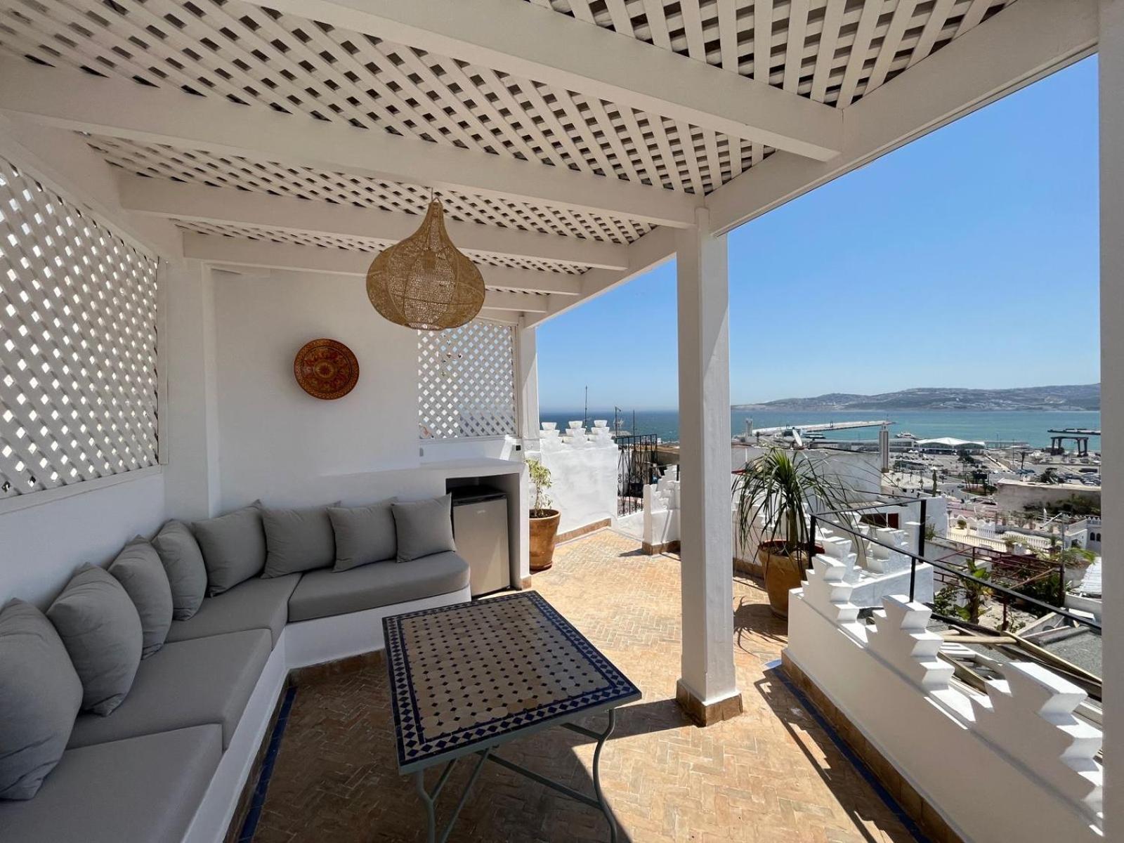 Villa Dar Sharqi, Authentic With Panoramic Sea View In *