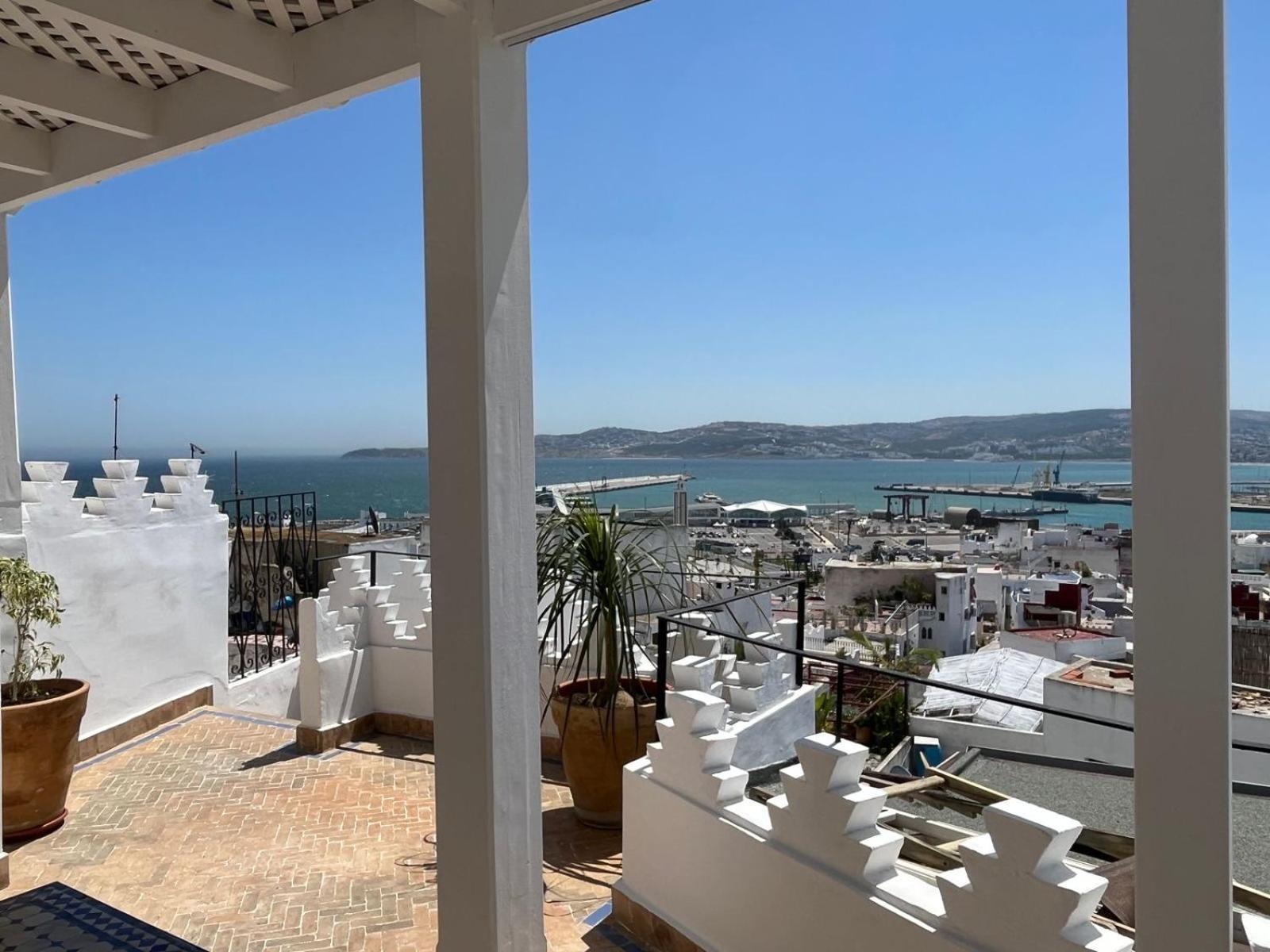 Dar Sharqi, Authentic With Panoramic Sea View In *